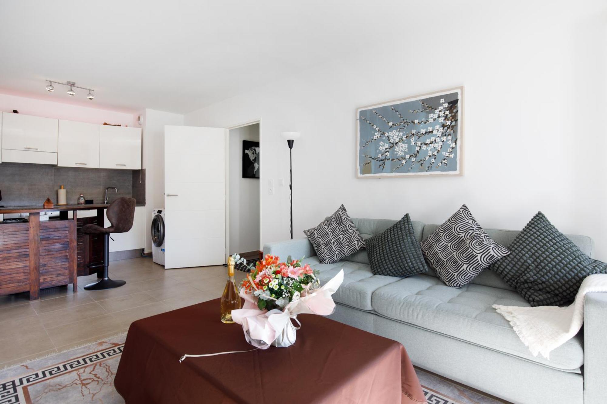 Lovely 2 Bedroom Condo With Pool Валорис Екстериор снимка